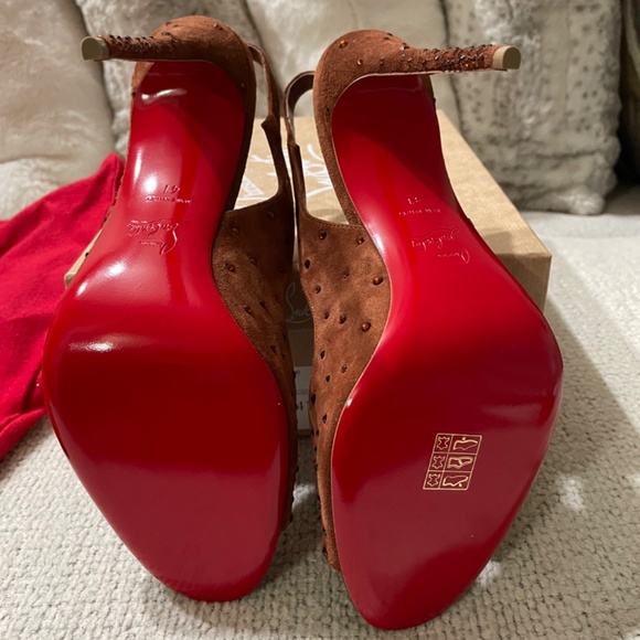 Christian Louboutin Nudes Degrachick suede sandals - Picture 10 of 11